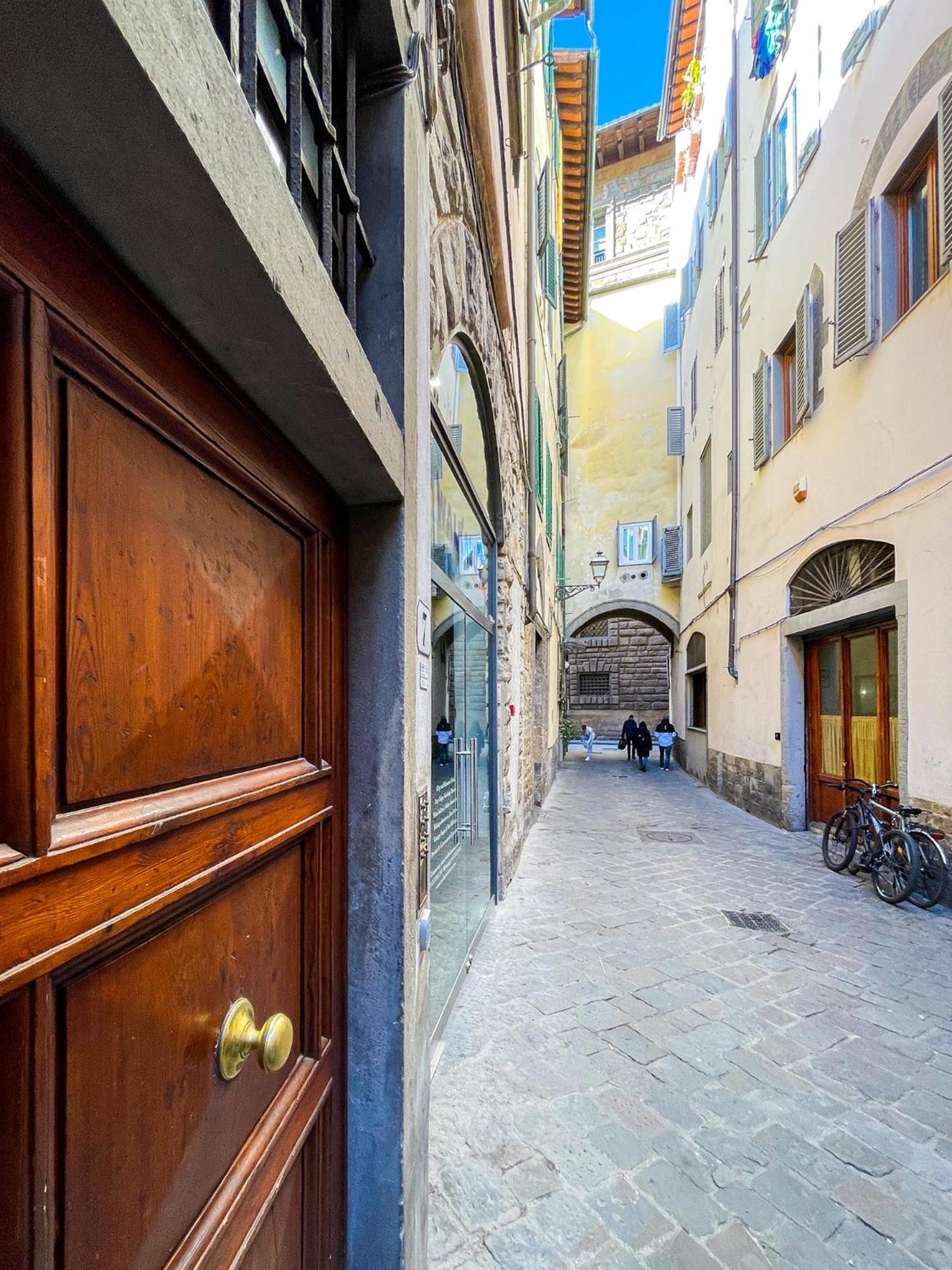 Lovely Apartment Near Piazza Della Signoria فلورنس المظهر الخارجي الصورة
